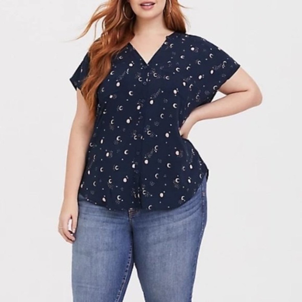 Torrid Moon challis dolman blouse v-neck novelty print flowy boho
